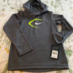 Nike dry fit 6